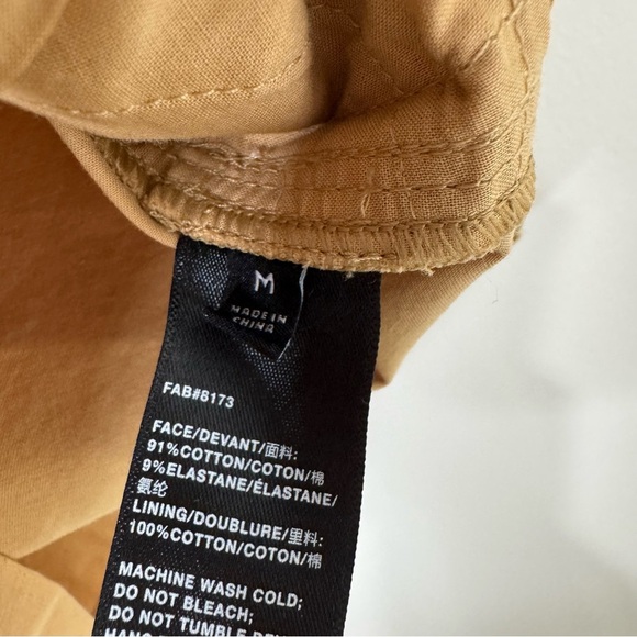 Lafayette 148 New York Cotton Stretch High Waisted Khaki shorts Honeynut Medium - Picture 7 of 10